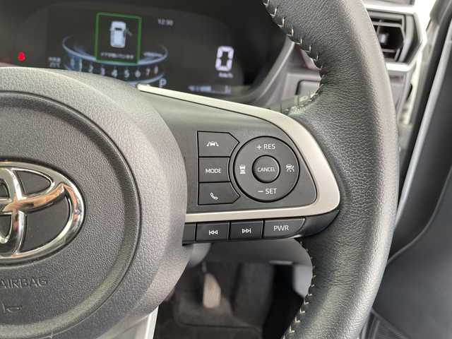 トヨタ ライズ Z 愛知県 2020(令2)年 5.5万km シャイニングホワイトパール 純正9型ナビ/全方位カメラ/レーダークルーズコントロール/シートヒーター/バックカメラ/コーナーセンサー/純正アルミホイール/LEDヘッドライト/オートマチックハイビーム/ドライブレコーダー/ETC/衝突軽減システム/フルセグ/CD DVD/Bluetooth/ステアリングスイッチ/スマートキー/プッシュスタート