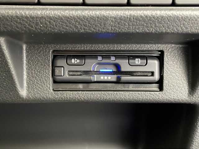 スズキ クロスビー HYBRID MZ 栃木県 2019(平31)年 2.8万km スピーディーブルーメタリック/ブラック2トーンルーフ 純正ナビ/（）/全方位カメラ/衝突軽減システム/車線逸脱抑制機能/横滑り防止/クリアランナソー/クルーズコントロール/前席シートヒーター/ドライブレコーダー/ビルトインETC/純正アルミホイール/社外フロアマット/電動格納ミラー/ステアリングスイッチ/ISOFIX/プッシュスタート/スマートキー