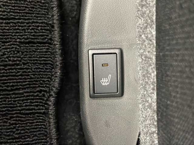 スズキ クロスビー HYBRID MZ 栃木県 2019(平31)年 2.8万km スピーディーブルーメタリック/ブラック2トーンルーフ 純正ナビ/（）/全方位カメラ/衝突軽減システム/車線逸脱抑制機能/横滑り防止/クリアランナソー/クルーズコントロール/前席シートヒーター/ドライブレコーダー/ビルトインETC/純正アルミホイール/社外フロアマット/電動格納ミラー/ステアリングスイッチ/ISOFIX/プッシュスタート/スマートキー