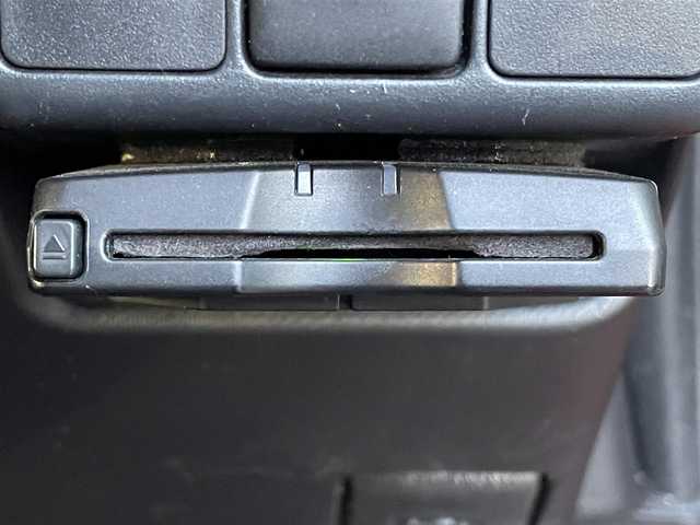 トヨタ アクア S 岡山県 2014(平26)年 11.9万km スーパーレッドⅤ 登録時走行距離118568km/社外ナビ/地デジTV（AM/FM/CD/DVD/Bluetooth)/バックカメラ/ETC/アイドリングストップ/USB入力端子/純正フロアマット/オートライト/横滑り防止装置/ドアバイザー/プッシュスタート/スマートキー/ウィンカーミラー/電動格納ミラー