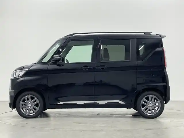 三菱 デリカミニ T プレミアム 群馬県 2025(令7)年 0.1万km未満 アメジストブラック 届出済未使用車　純正９型ディスプレイオーディオ　全周囲カメラ　電子ミラー　サイドデカール　マイパイロット　両側電動スライドドア　ハーフレザーシート　シートヒーター　ハンドルヒーター　ＬＥＤ　禁煙