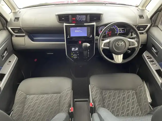 トヨタ タンク カスタムG S 滋賀県 2017(平29)年 2.2万km ブラックマイカ/マゼンダベリーメタリック 禁煙車/純正SDナビ/・NSCD-W66/・Bluetooth/CD/地デジTV/バックカメラ/両側自動スライドドア/LEDヘッドライト/革巻きステアリング/レーンキープ/クルーズコントロール/横滑り防止/アイドリングストップ/純正１４AW/ウィンカーミラー/プッシュスタート/スマートキー