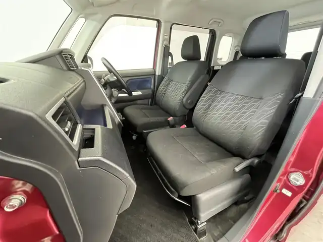 トヨタ タンク カスタムG S 滋賀県 2017(平29)年 2.2万km ブラックマイカ/マゼンダベリーメタリック 禁煙車/純正SDナビ/・NSCD-W66/・Bluetooth/CD/地デジTV/バックカメラ/両側自動スライドドア/LEDヘッドライト/革巻きステアリング/レーンキープ/クルーズコントロール/横滑り防止/アイドリングストップ/純正１４AW/ウィンカーミラー/プッシュスタート/スマートキー