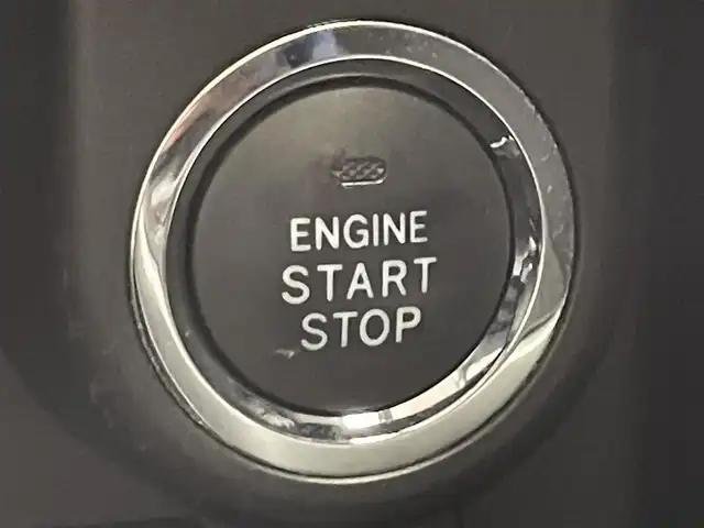 トヨタ タンク カスタムG S 滋賀県 2017(平29)年 2.2万km ブラックマイカ/マゼンダベリーメタリック 禁煙車/純正SDナビ/・NSCD-W66/・Bluetooth/CD/地デジTV/バックカメラ/両側自動スライドドア/LEDヘッドライト/革巻きステアリング/レーンキープ/クルーズコントロール/横滑り防止/アイドリングストップ/純正１４AW/ウィンカーミラー/プッシュスタート/スマートキー