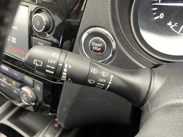 日産 エクストレイル 20X 愛知県 2017(平29)年 4.2万km ガーネットレッド プロパイロット/純正ナビ ＳＤカードなし/クルーズコントロール/シートヒーター/CD DVD/Bluetooth/コーナーセンサー/純正アルミホイール/ルーフレール/LEDヘッドライト/電動リアゲート/オートライト/インテリジェントミラー/ETC/ステアリングスイッチ/スマートキー/プッシュスタート