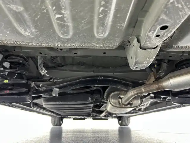 トヨタ ヴォクシー ハイブリッド ZS 煌Ⅲ 佐賀県 2021(令3)年 0.5万km イナズマスパーキングブラックガラスフレーク 純正10インチSDナビ/フルセグTV/Bluetooth/CD/DVD/バックカメラ/両側パワースライドドア/前方ドライブレコーダー/ビルトインETC/運転席・助手席シートヒーター/クルーズコントロール/トヨタセーフティーセンス/コーナーセンサー/モデリスタエアロ/純正16インチアルミホイール/純正フロアマット