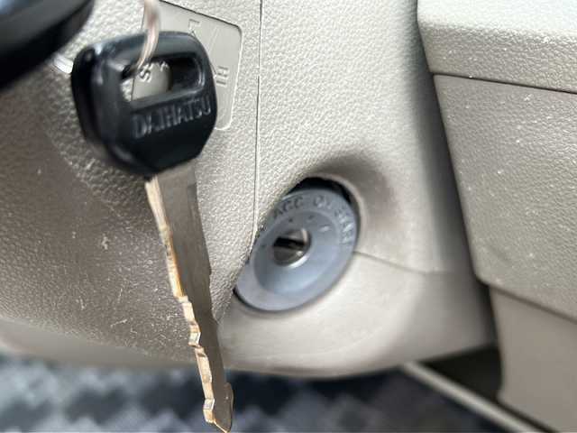 ダイハツ アトレー ワゴン カスタム ターボ RS リミテッド 愛知県 2010(平22)年 5万km パールホワイトⅢ ワンオーナー/純正SDナビ【NSCT-W60】/・ワンセグテレビ/・CD、AM/FMラジオ/バックカメラ/片側パワースライドドア/純正フロアマット/純正13インチアルミホイール/リモコンキー×２/ドアバイザー/盗難防止装置