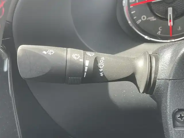 トヨタ ハイラックス Z GRスポーツ 千葉県 2023(令5)年 0.3万km スーパーホワイトⅡ ワンオーナー/４ＷＤ/ターボ/衝突軽減ブレーキ/全方位カメラ/純正8インチナビ/レーダークルーズコントロール/ＥＴＣ/レーダークルーズコントロール/パワーシート/純正１８インチアルミホイール
