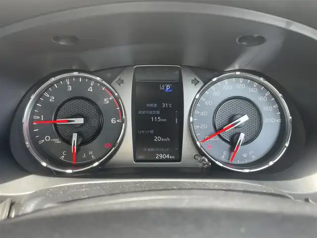 トヨタ ハイラックス Z GRスポーツ 千葉県 2023(令5)年 0.3万km スーパーホワイトⅡ ワンオーナー/４ＷＤ/ターボ/衝突軽減ブレーキ/全方位カメラ/純正8インチナビ/レーダークルーズコントロール/ＥＴＣ/レーダークルーズコントロール/パワーシート/純正１８インチアルミホイール
