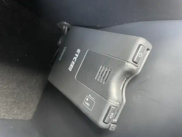 トヨタ ハイラックス Z GRスポーツ 千葉県 2023(令5)年 0.3万km スーパーホワイトⅡ ワンオーナー/４ＷＤ/ターボ/衝突軽減ブレーキ/全方位カメラ/純正8インチナビ/レーダークルーズコントロール/ＥＴＣ/レーダークルーズコントロール/パワーシート/純正１８インチアルミホイール
