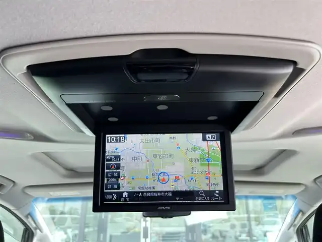 トヨタ ヴェルファイア Z Gエディション 奈良県 2017(平29)年 11.1万km ホワイトパールクリスタルシャイン シックスセンスフルエアロ　/１１型ナビ　[EX11Z]/１０型フリップダウン [RSA10S-L]/ビルトインカーアロマ /シックスセンス20型AW /サンルーフ /ハーフレザーシート /フルセグTV /電動リアゲート /コンビステアリング /ステアリングヒーター