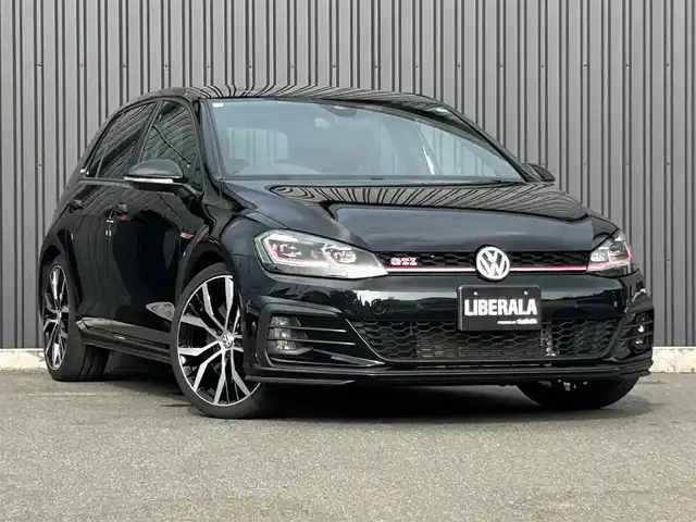 フォルクスワーゲン ゴルフ ＧＴＩ パフォーマンス 福島県 2019(平31)年 4.6万km ディープブラックパールエフェクト 特別・限定仕様車/アダプティブクルーズコントロール/ブラインドスポットモニター/レーンアシスト/ハーフレザーヒート/純正メモリナビ(BT/USB/CD/DVD/AUX)/フルセグTV/AppleCarPlay/バックカメラ/純正19AW/レッドブレーキキャリパー/ETC2.0/LEDライト/オートハイビーム/オートホールド/ドライブモード/ステアリングスイッチ/パドルシフト/アイドリングストップ/取扱説明書/スペアキー