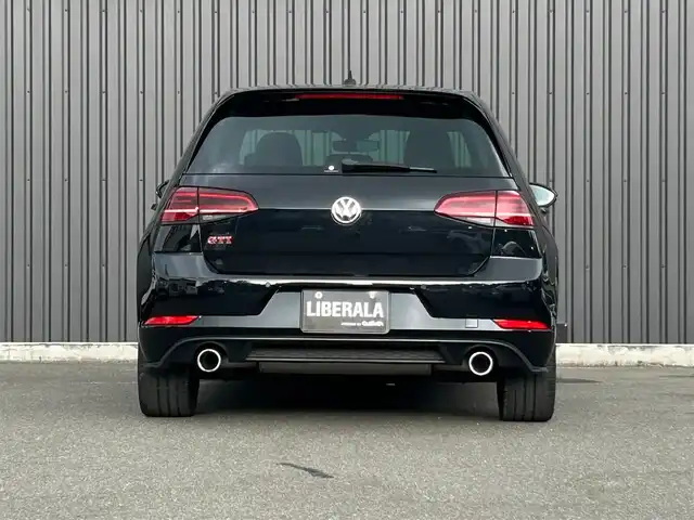フォルクスワーゲン ゴルフ ＧＴＩ パフォーマンス 福島県 2019(平31)年 4.6万km ディープブラックパールエフェクト 特別・限定仕様車/アダプティブクルーズコントロール/ブラインドスポットモニター/レーンアシスト/ハーフレザーヒート/純正メモリナビ(BT/USB/CD/DVD/AUX)/フルセグTV/AppleCarPlay/バックカメラ/純正19AW/レッドブレーキキャリパー/ETC2.0/LEDライト/オートハイビーム/オートホールド/ドライブモード/ステアリングスイッチ/パドルシフト/アイドリングストップ/取扱説明書/スペアキー