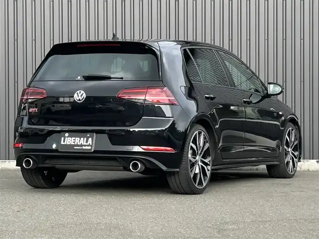 フォルクスワーゲン ゴルフ ＧＴＩ パフォーマンス 福島県 2019(平31)年 4.6万km ディープブラックパールエフェクト 特別・限定仕様車/アダプティブクルーズコントロール/ブラインドスポットモニター/レーンアシスト/ハーフレザーヒート/純正メモリナビ(BT/USB/CD/DVD/AUX)/フルセグTV/AppleCarPlay/バックカメラ/純正19AW/レッドブレーキキャリパー/ETC2.0/LEDライト/オートハイビーム/オートホールド/ドライブモード/ステアリングスイッチ/パドルシフト/アイドリングストップ/取扱説明書/スペアキー