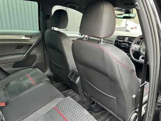 フォルクスワーゲン ゴルフ ＧＴＩ パフォーマンス 福島県 2019(平31)年 4.6万km ディープブラックパールエフェクト 特別・限定仕様車/アダプティブクルーズコントロール/ブラインドスポットモニター/レーンアシスト/ハーフレザーヒート/純正メモリナビ(BT/USB/CD/DVD/AUX)/フルセグTV/AppleCarPlay/バックカメラ/純正19AW/レッドブレーキキャリパー/ETC2.0/LEDライト/オートハイビーム/オートホールド/ドライブモード/ステアリングスイッチ/パドルシフト/アイドリングストップ/取扱説明書/スペアキー