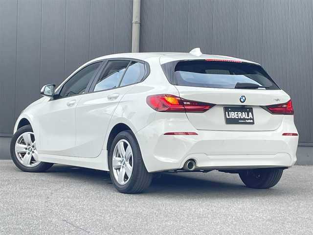 ＢＭＷ １１８ｉ プレイ 香川県 2020(令2)年 2.9万km アルピンホワイトⅢ ディスプレイオーディオ/Bluetooth/ワイヤレス充電/スマートキー/インテリジェントセーフティー/レーンキープアシスト/ブラインドスポットモニター/コーナーセンサー/純正16インチアルミ/D席パワーシート/バックカメラ/アイドリングストップ