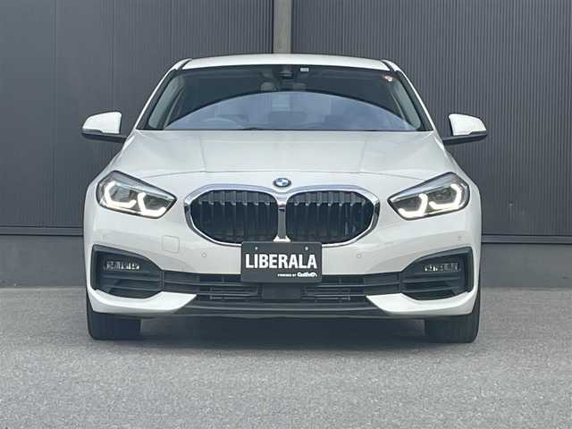 ＢＭＷ １１８ｉ プレイ 香川県 2020(令2)年 2.9万km アルピンホワイトⅢ ディスプレイオーディオ/Bluetooth/ワイヤレス充電/スマートキー/インテリジェントセーフティー/レーンキープアシスト/ブラインドスポットモニター/コーナーセンサー/純正16インチアルミ/D席パワーシート/バックカメラ/アイドリングストップ