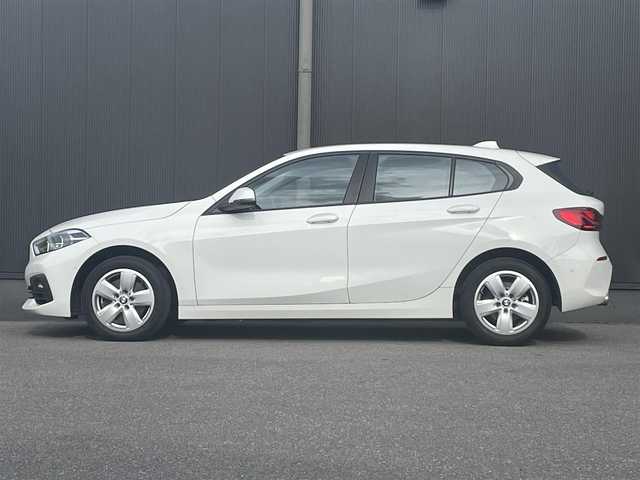 ＢＭＷ １１８ｉ プレイ 香川県 2020(令2)年 2.9万km アルピンホワイトⅢ ディスプレイオーディオ/Bluetooth/ワイヤレス充電/スマートキー/インテリジェントセーフティー/レーンキープアシスト/ブラインドスポットモニター/コーナーセンサー/純正16インチアルミ/D席パワーシート/バックカメラ/アイドリングストップ