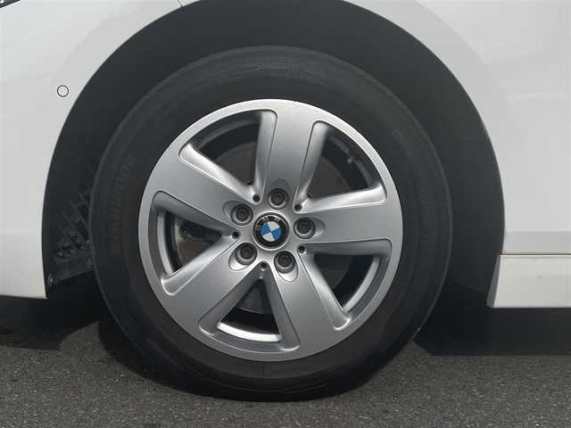 ＢＭＷ １１８ｉ プレイ 香川県 2020(令2)年 2.9万km アルピンホワイトⅢ ディスプレイオーディオ/Bluetooth/ワイヤレス充電/スマートキー/インテリジェントセーフティー/レーンキープアシスト/ブラインドスポットモニター/コーナーセンサー/純正16インチアルミ/D席パワーシート/バックカメラ/アイドリングストップ