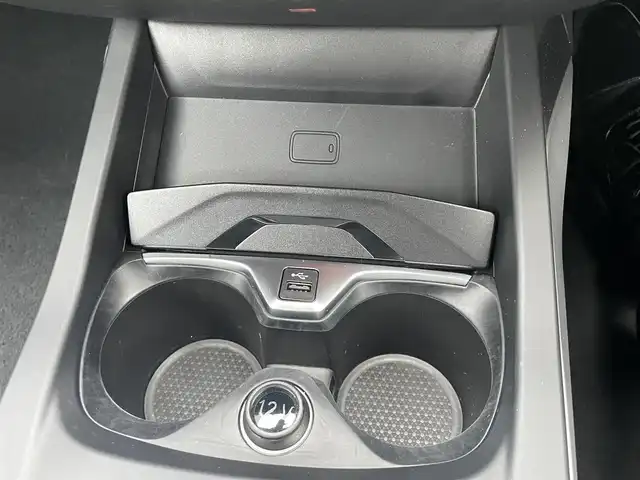 ＢＭＷ １１８ｉ プレイ 香川県 2020(令2)年 2.9万km アルピンホワイトⅢ ディスプレイオーディオ/Bluetooth/ワイヤレス充電/スマートキー/インテリジェントセーフティー/レーンキープアシスト/ブラインドスポットモニター/コーナーセンサー/純正16インチアルミ/D席パワーシート/バックカメラ/アイドリングストップ