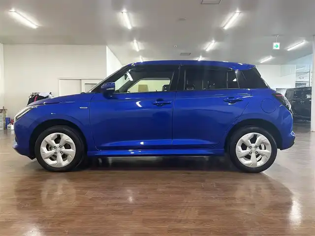 スズキ スイフト HYBRID MX 道央・札幌 2024(令6)年 2万km 青Ｍ ワンオーナー/4WD/衝突軽減ブレーキ/レーンキープアシスト/横滑り防止/アイドリングストップ/レーダークルーズコントロール/ブラインドスポットモニター/プッシュスタート/スマートキー×2/純正エンジンスターター/社外オーディオ/CD/Bluetooth/AUX/USB/AM/FM/シートヒーター（D/N）/ミラーヒーター/オートライト/純正フロアマット/純正ドアバイザー/LEDヘッドライト/フォグランプ/純正16インチAW/保証書/取扱説明書