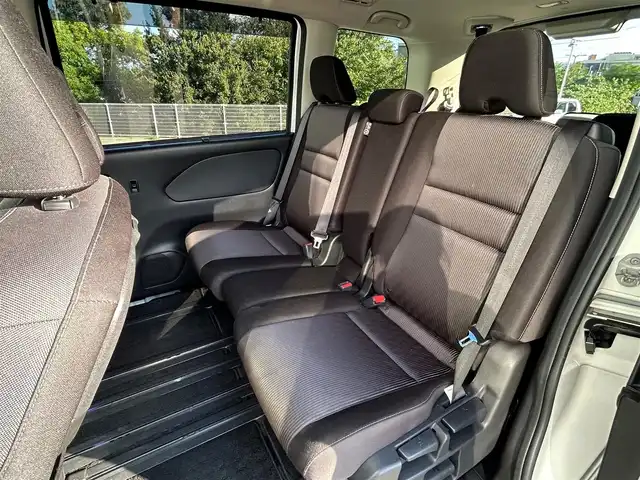 日産 セレナ ハイウェイスター V 大阪府 2020(令2)年 6.3万km ブリリアントホワイトパール ETC2.0 /360°カメラ /メモリナビ /追従型クルーズコントロール /プロパイロット/ 純正ナビ　/ミュージックサーバー　/Bluetooth　/純正フロアマット　/前方ドライブレコーダー　/ LEDヘッドライト/フリップダウンモニター