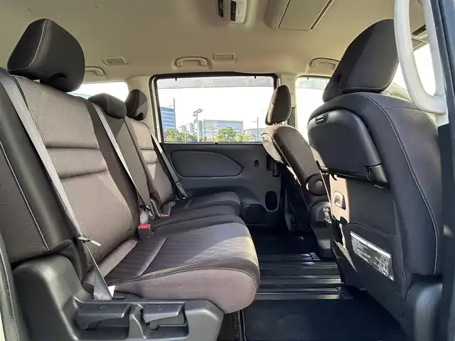 日産 セレナ ハイウェイスター V 大阪府 2020(令2)年 6.3万km ブリリアントホワイトパール ETC2.0 /360°カメラ /メモリナビ /追従型クルーズコントロール /プロパイロット/ 純正ナビ　/ミュージックサーバー　/Bluetooth　/純正フロアマット　/前方ドライブレコーダー　/ LEDヘッドライト/フリップダウンモニター