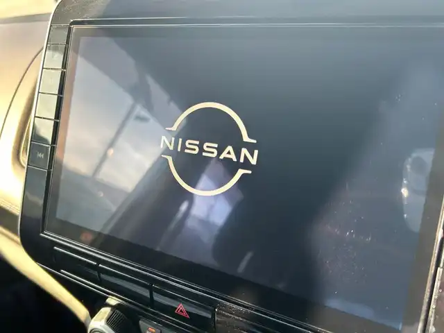 日産 セレナ ハイウェイスター V 大阪府 2020(令2)年 6.3万km ブリリアントホワイトパール ETC2.0 /360°カメラ /メモリナビ /追従型クルーズコントロール /プロパイロット/ 純正ナビ　/ミュージックサーバー　/Bluetooth　/純正フロアマット　/前方ドライブレコーダー　/ LEDヘッドライト/フリップダウンモニター