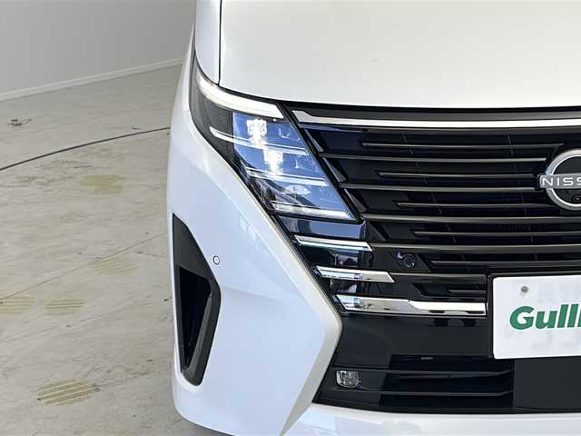 日産 セレナ e－パワー ハイウェイスター V 茨城県 2025(令7)年 0.1千km プリズムホワイト 登録済未使用車　純正１２．３型ナビ　全周囲カメラ　フルセグＴＶ　デジタルインナーミラー　ＥＴＣ２．０　アダプティブクルーズコントロール　両側電動スライドドア　純正アルミホイール　スマートキー　禁煙車