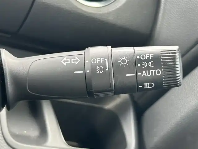 ホンダ Ｎ ＢＯＸ カスタム L 福岡県 2021(令3)年 2.8万km ミッドナイトブルービームM ワンオーナー/純正ナビ（VXU-217NBi）/（AM/FM/BT/CD/DVD/フルセグTV）/バックカメラ/クルーズコントロール/フリップダウンモニター/クリアランスソナー/ETC/前後ドライブレコーダー/前席シートヒーター/両側パワースライドドア/USB入力端子/純正14インチアルミホイール/純正フロアマット/ステアリングスイッチ/オートライト/プッシュスタート/レーンキープアシスト/衝突被害軽減システム/スペアキー×１/取扱説明書/保証書