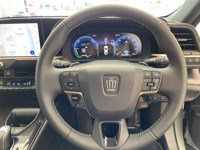 トヨタ クラウン クロスオーバー RS ランドスケープ 愛知県 2024(令6)年 0.1万km グレーⅡ トヨタセーフティセンス/純正12.3型ディズプレイオーディオナビ/三眼LEDヘッドライト/全方位カメラ/本革レザー/レーダークルーズコントロール/シートヒーター/エアシート/バックカメラ/電動リアゲート/パワーシート/ヘッドアップディスプレイ/コーナーセンサー/純正アルミホイール/ETC2.0/ブラインドスポットモニター/４WD/パドルシフト/ステアリングヒーター/インテリジェントミラー/レーンキープアシスト/オートマチックハイビーム/ワイヤレス充電器/ステアリングスイッチ/スマートキー/プッシュスタート