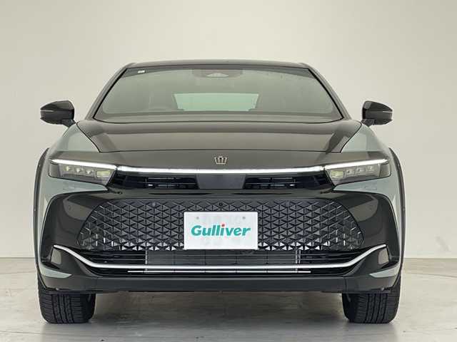 トヨタ クラウン クロスオーバー RS ランドスケープ 愛知県 2024(令6)年 0.1万km グレーⅡ トヨタセーフティセンス/純正12.3型ディズプレイオーディオナビ/三眼LEDヘッドライト/全方位カメラ/本革レザー/レーダークルーズコントロール/シートヒーター/エアシート/バックカメラ/電動リアゲート/パワーシート/ヘッドアップディスプレイ/コーナーセンサー/純正アルミホイール/ETC2.0/ブラインドスポットモニター/４WD/パドルシフト/ステアリングヒーター/インテリジェントミラー/レーンキープアシスト/オートマチックハイビーム/ワイヤレス充電器/ステアリングスイッチ/スマートキー/プッシュスタート