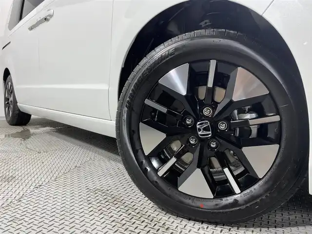 ホンダ ステップワゴン eHEV エアー EX 大阪府 2025(令7)年 0.1千km プラチナホワイトパール 未使用車　純正大型ナビＴＶ　ホンダセンシング　衝突軽減　両側パワスラ　シートヒーター　バックカメラ　オートマチックハイビーム　ＬＥＤヘッドライト　レーンアシスト　アイドリングストップ　電動リアゲート