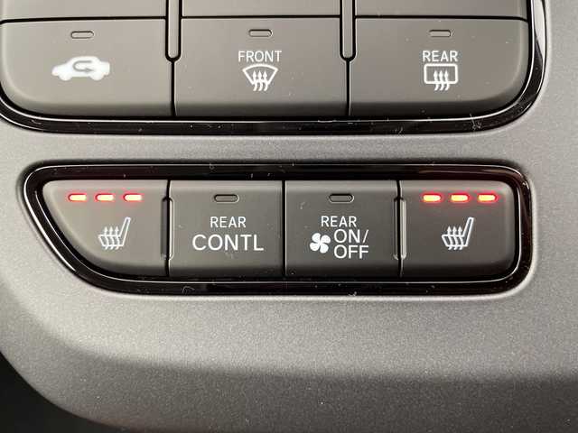 ホンダ フリード ハイブリット e:HEV クロスター 岐阜県 2025(令7)年 0.1千km メテオロイドグレーメタリック 純正9インチナビ/フルセグ/BT/USB/AppleCarPlay/バックカメラ/両側パワースライドドア/ハーフレザーシート/シートヒーター/革巻きステアリング/ステアリングスイッチ/レーダークルーズコントロール/コーナーセンサー/衝突軽減ブレーキ/レーンキープ/LEDヘッドライト