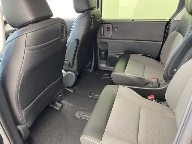 ホンダ フリード ハイブリット e:HEV クロスター 岐阜県 2025(令7)年 0.1千km メテオロイドグレーメタリック 純正9インチナビ/フルセグ/BT/USB/AppleCarPlay/バックカメラ/両側パワースライドドア/ハーフレザーシート/シートヒーター/革巻きステアリング/ステアリングスイッチ/レーダークルーズコントロール/コーナーセンサー/衝突軽減ブレーキ/レーンキープ/LEDヘッドライト