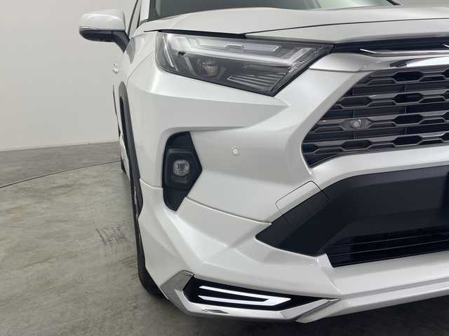 トヨタ ＲＡＶ４ ハイブリッドG 群馬県 2024(令6)年 0.5万km プラチナホワイトパールマイカ サンルーフ　モデリスタエアロ　純正１０．５型ナビ　全周囲カメラ　シートベンチレーション　アダプティブクルーズコントロール　衝突被害軽減ブレーキ　ＢＳＭ　ＬＥＤ　ＥＴＣ２．０　スマートキー　禁煙車