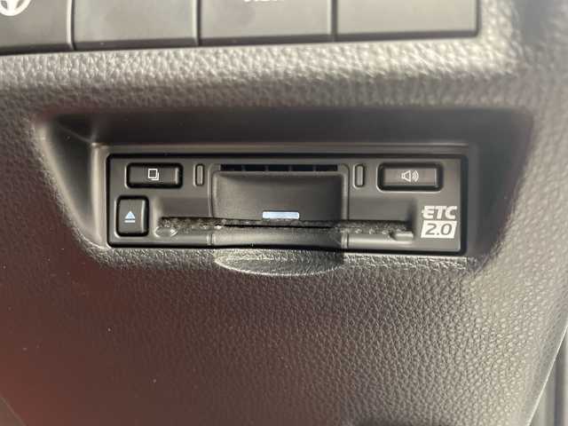 トヨタ ＲＡＶ４ ハイブリッドG 群馬県 2024(令6)年 0.5万km プラチナホワイトパールマイカ サンルーフ　モデリスタエアロ　純正１０．５型ナビ　全周囲カメラ　シートベンチレーション　アダプティブクルーズコントロール　衝突被害軽減ブレーキ　ＢＳＭ　ＬＥＤ　ＥＴＣ２．０　スマートキー　禁煙車