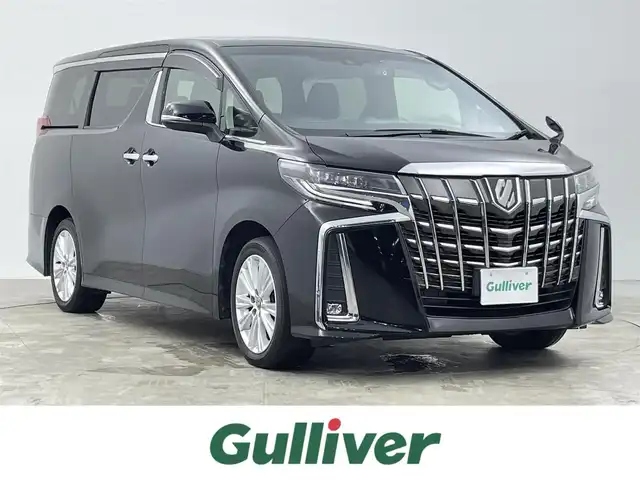 トヨタ アルファード S 千葉県 2022(令4)年 3.9万km ブラック 禁煙車/トヨタセーフティセンス/・プリクラッシュセーフティ/・プリクラッシュセーフティブレーキ/・レーンキープアシスト/・クリアランスソナー/・レーダークルーズコントロール/11インチアルパインナビ/・型番：EX11NX/・CD/DVD/Bluetooth/フルセグTV/・バックカメラ/・ビルトインETC/アルパインフリップダウンモニター/両側電動ドア/革巻きステアリング/・ステアリングスイッチ/MTモード付きAT/左右独立エアコン/社外フロアマット/純正ドアバイザー/純正18インチAW/オートライト/・オートマチックハイビーム/・LEDヘッドライト/・LEDフォグランプ/電動格納ウインカーミラー