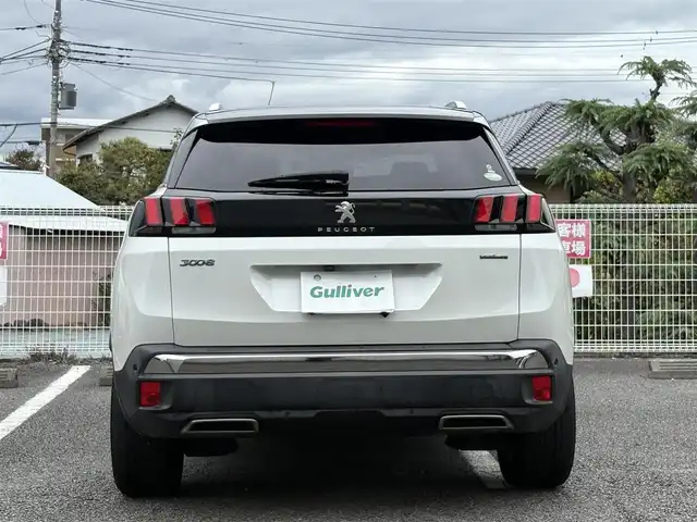 プジョー ３００８ GT ブルー HDi 大阪府 2021(令3)年 2.7万km BLANC NACRE ユーザー買取車両/純正ナビ/[AM/FM/BT/TV]/純正18インチAW/純正LEDヘッドライト/クルーズコントロール/アイドリンクストップ/スマートキー/スペアキー×１/MTモード付AT/ドライブレコーダー/車外カメラ(バック、サイド)/USB入力端子/ETC/電動理アゲート/パワーシート(運転席)/ハーフレザーシート/シートヒーター/横滑り防止装置/レーンアシスト/ダウンヒルアシストコントロール/コーナーセンサー/アドバンストグリップコントロール/保証書/取扱説明書
