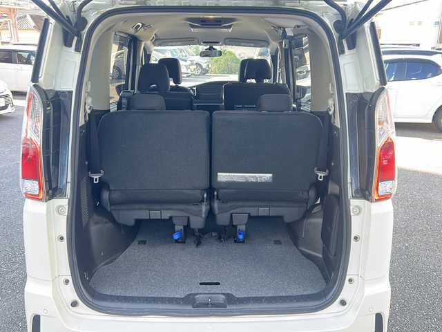 日産 セレナ ハイウェイスター プロパイロットED 宮崎県 2017(平29)年 12.5万km ブリリアントホワイトパール 純正メモリーナビ MM316D-W/（ＡＭ/ＦＭ/ＣＤ/ＤＶＤ/ＤＴＶ/ＢＴ)/レーダークルーズコントロール　/バックカメラ　/ＥＴＣ　/両側パワースライド　/ウォークスルー　/オートライト　/衝突被害軽減システム　/純正アルミホイール/コーナーセンサー前後/横滑り防止装置/社外フロアマット/スペアキー