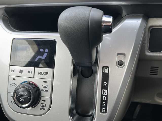 ダイハツ キャスト スタイル X SAⅡ 岐阜県 2016(平28)年 3.5万km ブラックマイカメタリック 登録時走行距離35099km/社外ナビ/バックモニター/フルセグテレビ/ETC/ドライブレコーダー/プッシュスタート/スマートキー/スペアキー/禁煙車/コーナーセンサー/社外フロアマット/Bluetooth接続/ドアバイザー