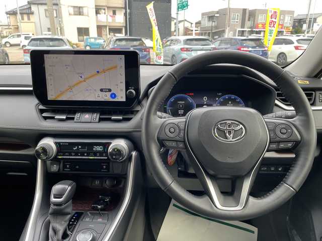 トヨタ ＲＡＶ４ ハイブリッドG 石川県 2024(令6)年 1.8万km パール ４ＷＤ　純正１０．５型ナビ　フルセグＴＶ　全方位カメラ　ＬＥＤヘッドライト　ＴＲＤエアロ　革シート　デジタルミラー　ブラインドスポットモニター　パワーバックドア　純正アルミ　ＥＴＣ２．０　ドラレコ