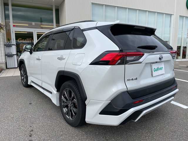トヨタ ＲＡＶ４ ハイブリッドG 石川県 2024(令6)年 1.8万km パール ４ＷＤ　純正１０．５型ナビ　フルセグＴＶ　全方位カメラ　ＬＥＤヘッドライト　ＴＲＤエアロ　革シート　デジタルミラー　ブラインドスポットモニター　パワーバックドア　純正アルミ　ＥＴＣ２．０　ドラレコ