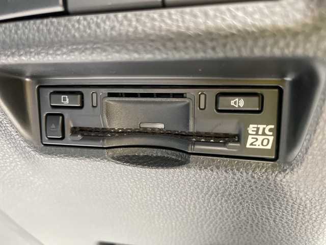 トヨタ ＲＡＶ４ ハイブリッドG 石川県 2024(令6)年 1.8万km パール ４ＷＤ　純正１０．５型ナビ　フルセグＴＶ　全方位カメラ　ＬＥＤヘッドライト　ＴＲＤエアロ　革シート　デジタルミラー　ブラインドスポットモニター　パワーバックドア　純正アルミ　ＥＴＣ２．０　ドラレコ