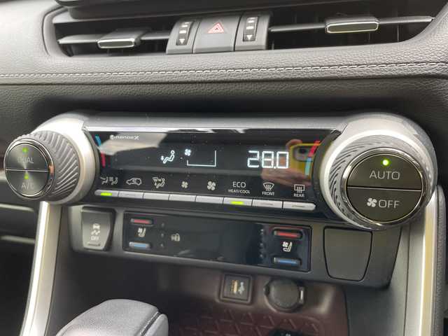 トヨタ ＲＡＶ４ ハイブリッドG 石川県 2024(令6)年 1.8万km パール ４ＷＤ　純正１０．５型ナビ　フルセグＴＶ　全方位カメラ　ＬＥＤヘッドライト　ＴＲＤエアロ　革シート　デジタルミラー　ブラインドスポットモニター　パワーバックドア　純正アルミ　ＥＴＣ２．０　ドラレコ