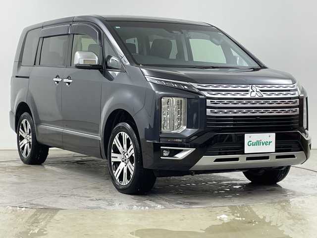 三菱 デリカＤ：５ 道央・札幌 2023(令5)年 1.7万km グラファイトグレーメタリック/ブラックマイカ ・4WD/・純正ナビ  CD/DVD/SD/USB/BT/・アラウンドビューモニター/・両側パワースライドドア/・レーダークルーズコントロール/・ブラインドスポットモニター/・パワーバックドア/・シートヒーター/・社外前方ドライブレコーダー/・ステアリングスイッチ/ヒーター/・LEDオートライト/オートマチックハイビーム/・フォグランプ/・E-Assist/・衝突被害軽減ブレーキ/・ETC/・レインセンサー/・ドアバイザー/・電動格納ミラー/ウィンカーミラー/・スマートキー/スペアキー