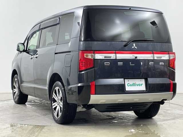 三菱 デリカＤ：５ 道央・札幌 2023(令5)年 1.7万km グラファイトグレーメタリック/ブラックマイカ ・4WD/・純正ナビ  CD/DVD/SD/USB/BT/・アラウンドビューモニター/・両側パワースライドドア/・レーダークルーズコントロール/・ブラインドスポットモニター/・パワーバックドア/・シートヒーター/・社外前方ドライブレコーダー/・ステアリングスイッチ/ヒーター/・LEDオートライト/オートマチックハイビーム/・フォグランプ/・E-Assist/・衝突被害軽減ブレーキ/・ETC/・レインセンサー/・ドアバイザー/・電動格納ミラー/ウィンカーミラー/・スマートキー/スペアキー