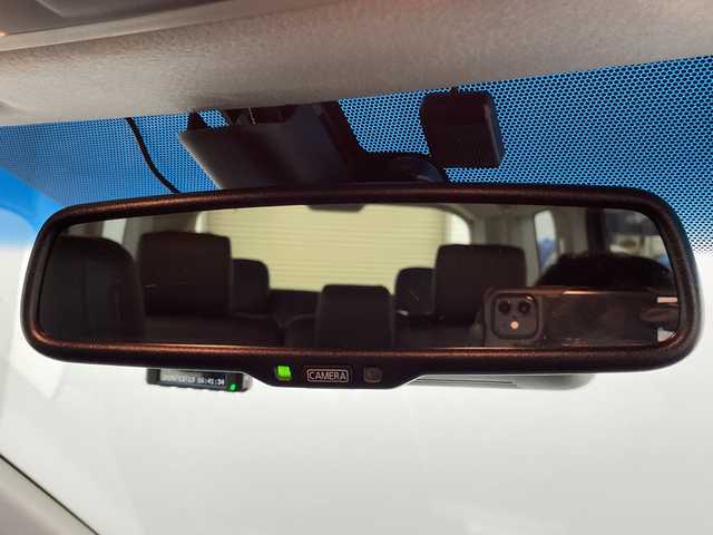 三菱 デリカＤ：５ 道央・札幌 2023(令5)年 1.7万km グラファイトグレーメタリック/ブラックマイカ ・4WD/・純正ナビ  CD/DVD/SD/USB/BT/・アラウンドビューモニター/・両側パワースライドドア/・レーダークルーズコントロール/・ブラインドスポットモニター/・パワーバックドア/・シートヒーター/・社外前方ドライブレコーダー/・ステアリングスイッチ/ヒーター/・LEDオートライト/オートマチックハイビーム/・フォグランプ/・E-Assist/・衝突被害軽減ブレーキ/・ETC/・レインセンサー/・ドアバイザー/・電動格納ミラー/ウィンカーミラー/・スマートキー/スペアキー