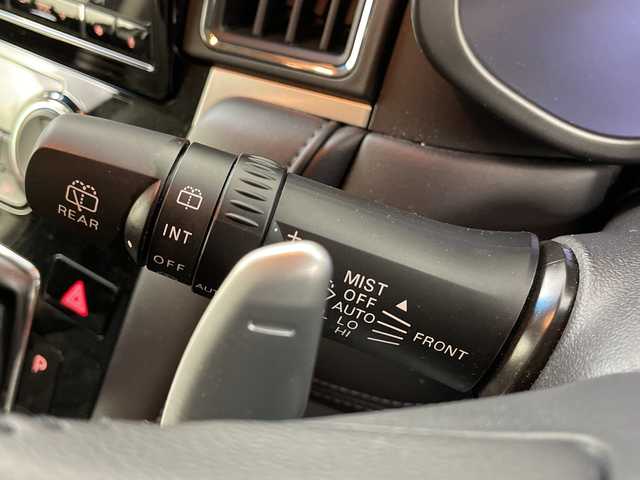 三菱 デリカＤ：５ 道央・札幌 2023(令5)年 1.7万km グラファイトグレーメタリック/ブラックマイカ ・4WD/・純正ナビ  CD/DVD/SD/USB/BT/・アラウンドビューモニター/・両側パワースライドドア/・レーダークルーズコントロール/・ブラインドスポットモニター/・パワーバックドア/・シートヒーター/・社外前方ドライブレコーダー/・ステアリングスイッチ/ヒーター/・LEDオートライト/オートマチックハイビーム/・フォグランプ/・E-Assist/・衝突被害軽減ブレーキ/・ETC/・レインセンサー/・ドアバイザー/・電動格納ミラー/ウィンカーミラー/・スマートキー/スペアキー