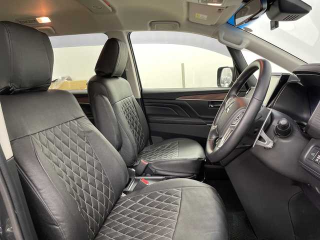 三菱 デリカＤ：５ 道央・札幌 2023(令5)年 1.7万km グラファイトグレーメタリック/ブラックマイカ ・4WD/・純正ナビ  CD/DVD/SD/USB/BT/・アラウンドビューモニター/・両側パワースライドドア/・レーダークルーズコントロール/・ブラインドスポットモニター/・パワーバックドア/・シートヒーター/・社外前方ドライブレコーダー/・ステアリングスイッチ/ヒーター/・LEDオートライト/オートマチックハイビーム/・フォグランプ/・E-Assist/・衝突被害軽減ブレーキ/・ETC/・レインセンサー/・ドアバイザー/・電動格納ミラー/ウィンカーミラー/・スマートキー/スペアキー